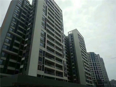 东莞长安小产权房【富山居】封闭式花园小区，双层地下车库，6300元/平起，首付5成，分期3年