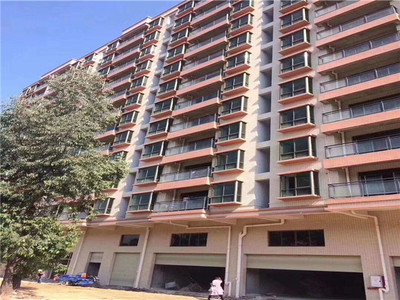 东莞松山湖-大朗【景峰雅苑】3栋200户，4380元/平起，首付5成，分期3年，利息5厘